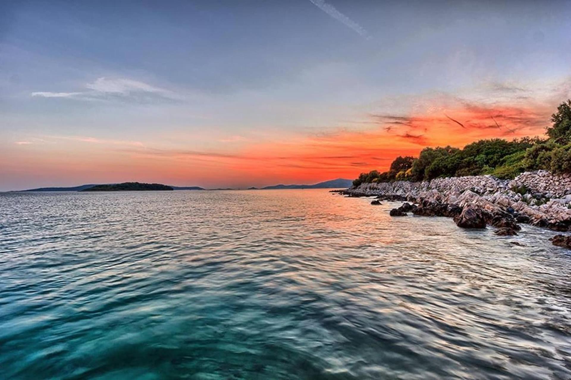 Traditional Dalmatian Stone House By The Sea Okrug Gornji Exterior foto